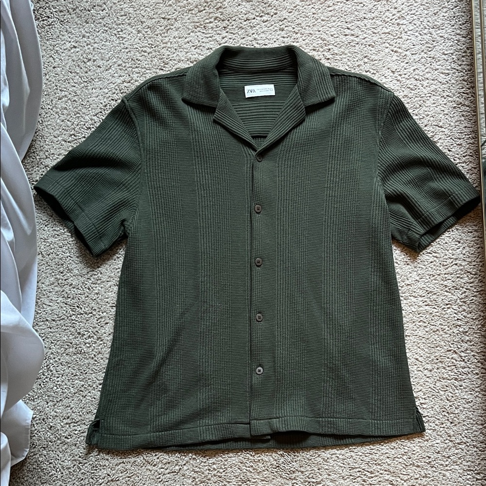 Zara Olive Casual Button Down Shirt